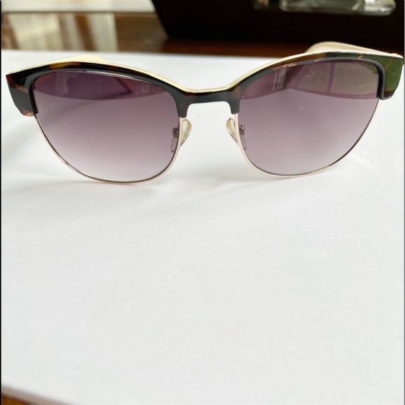 Accessories - Sunglasses for women